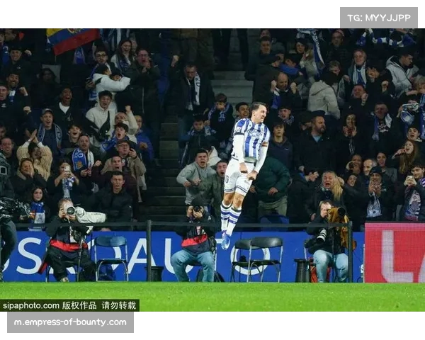 西甲争冠格局白热化 巴萨皇马仅1分差距悬念迭起